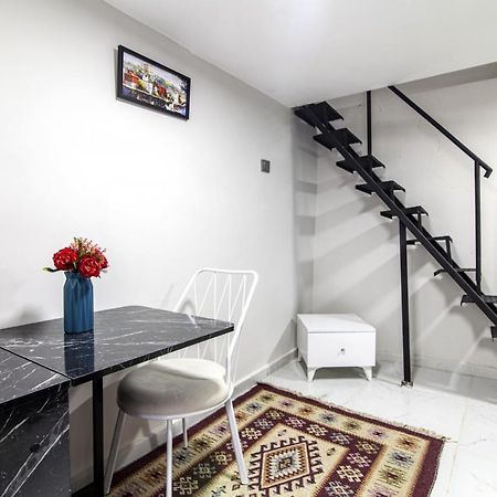 Modern Flat In The Heart Of Beyoglu Apartamento Istambul Exterior foto