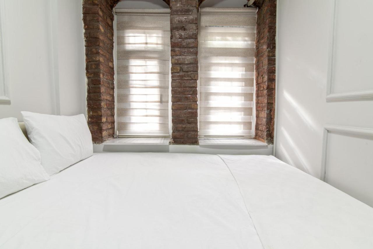 Modern Flat In The Heart Of Beyoglu Apartamento Istambul Exterior foto