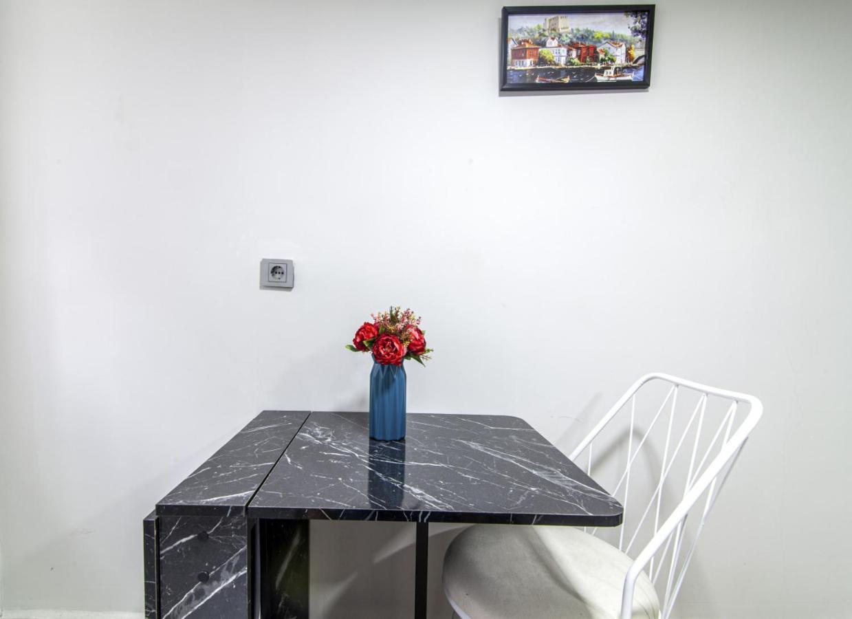 Modern Flat In The Heart Of Beyoglu Apartamento Istambul Exterior foto